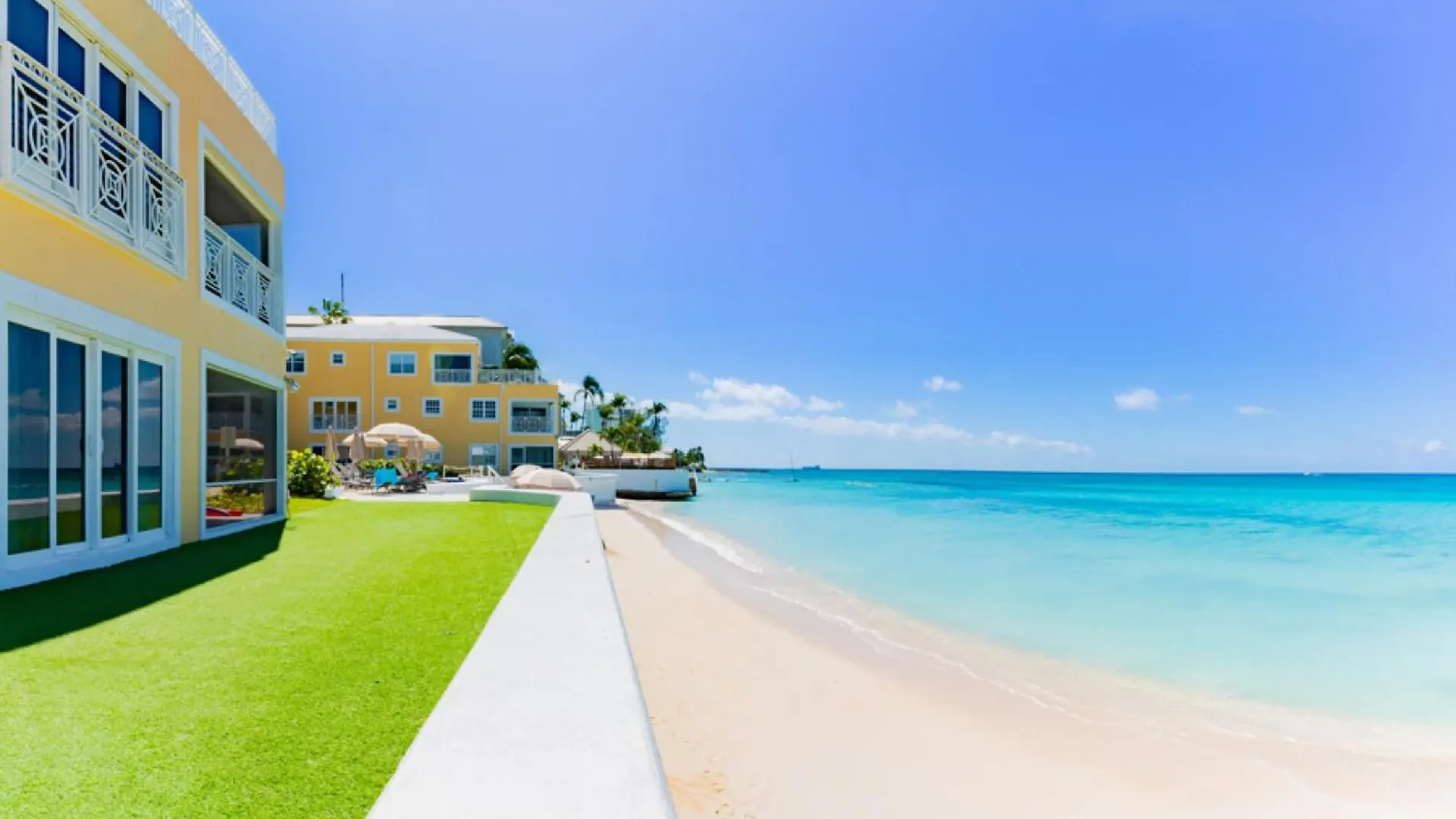 Beach Living At Regal Beach Blde George Town Ilhas Cayman