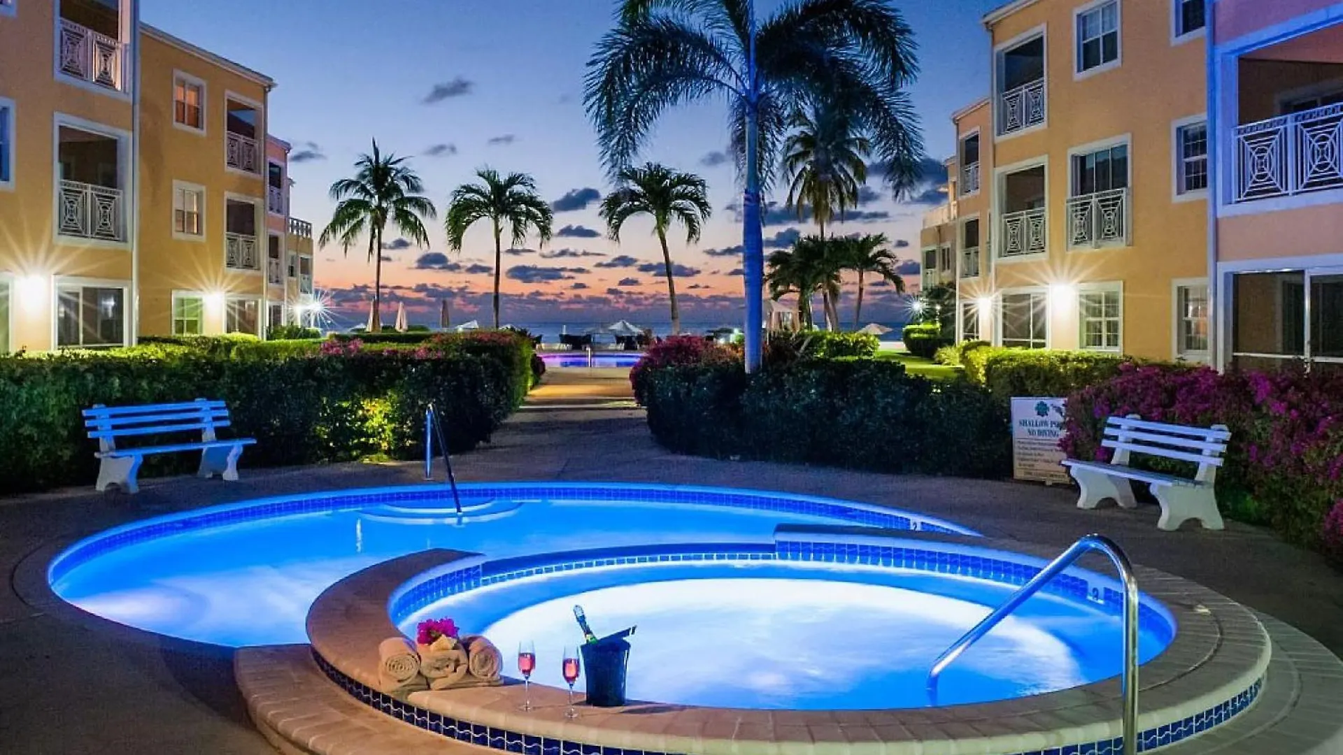 Beach Living At Regal Beach Blde George Town